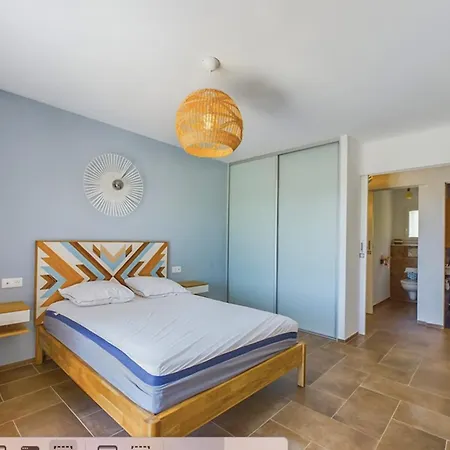 Spacious And Secure With View *